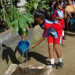 Looking after the school garden ((ENP)